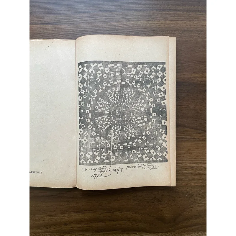 Kinh Ngọc - Phạm Thiên Thư 1057513