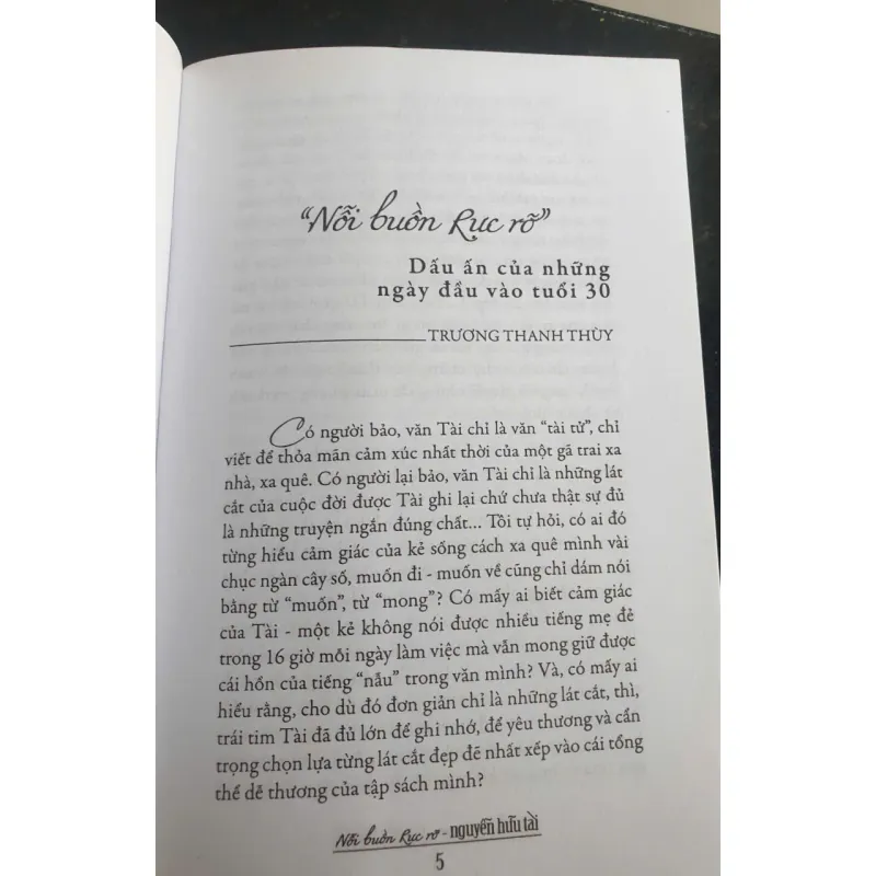 Nỗi Buồn Rực Rỡ 693300