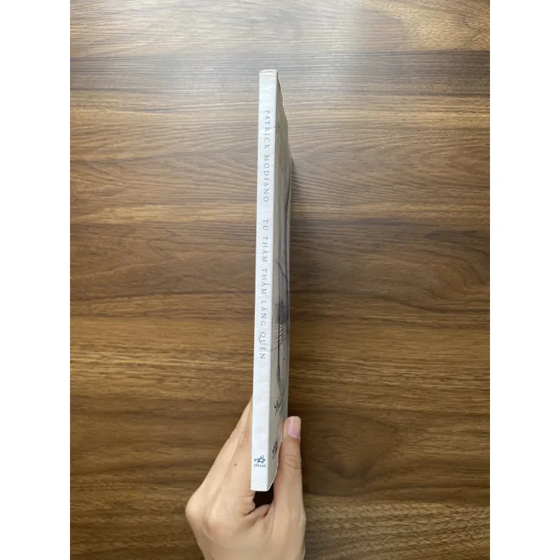 Từ thăm thẳm lãng quên - Patrick Modiano 971966