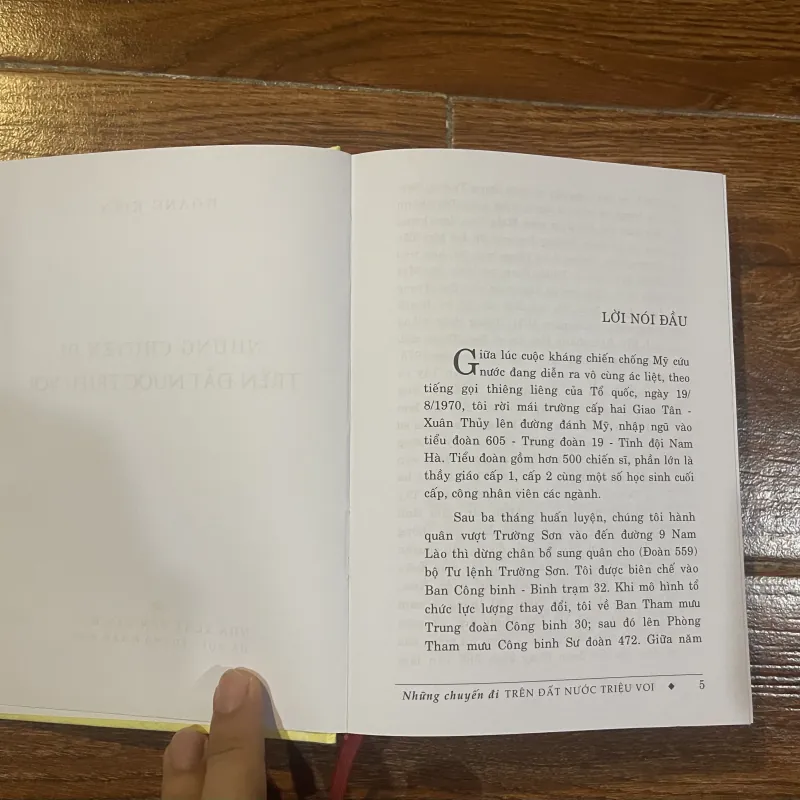 Những chuyến đi trên đất triệu voi - Hoàng Kiền (BM) 1012852