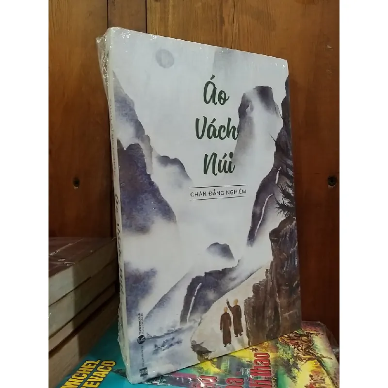 Áo vách núi - Chân Đẳng Nghiêm 570511