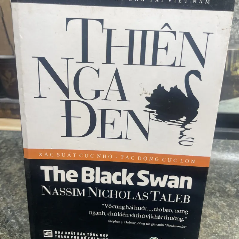 Thiên nga đen Nassim Nicholas Taleb 713215