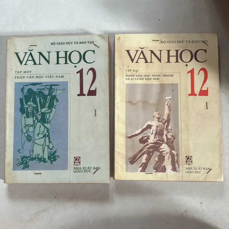 Văn học 12 (Bộ 2 tập) 990384