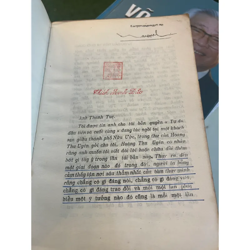 TỰ DO ĐẦU TIÊN & CUỐI CÙNG - KRISHNAMURTI  1027399