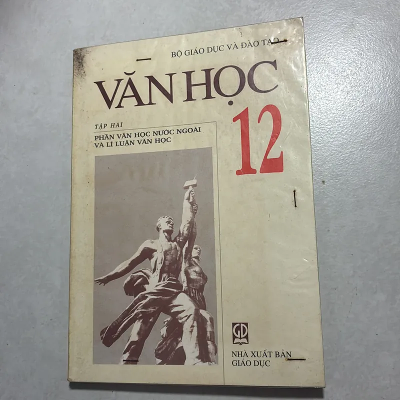 Văn học 12 Tập 2 738852