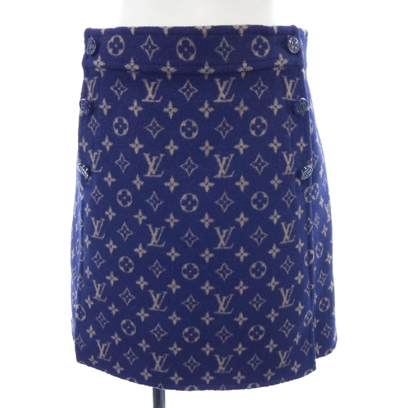 Váy LOUIS VUITTON 650000