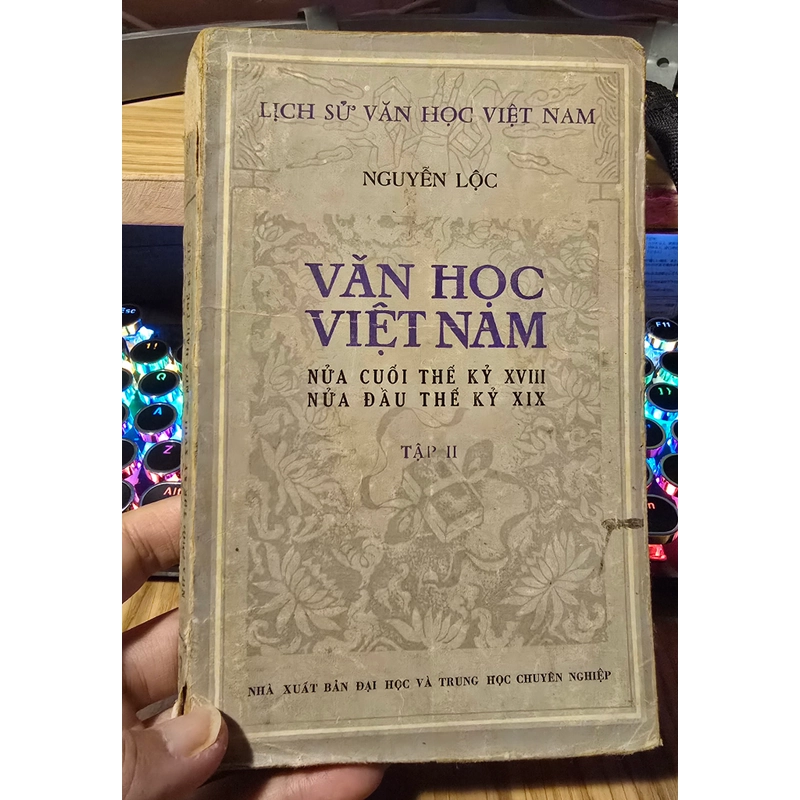 Lịch sử văn học Việt Nam - Sách cũ bộ 2 cuốn. 457643