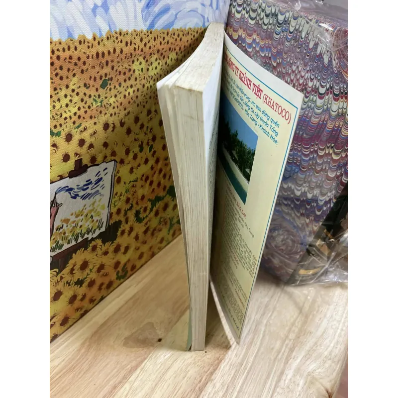 Tạp Chí Văn Học Nước Ngoài - Số 4, 2004 970528