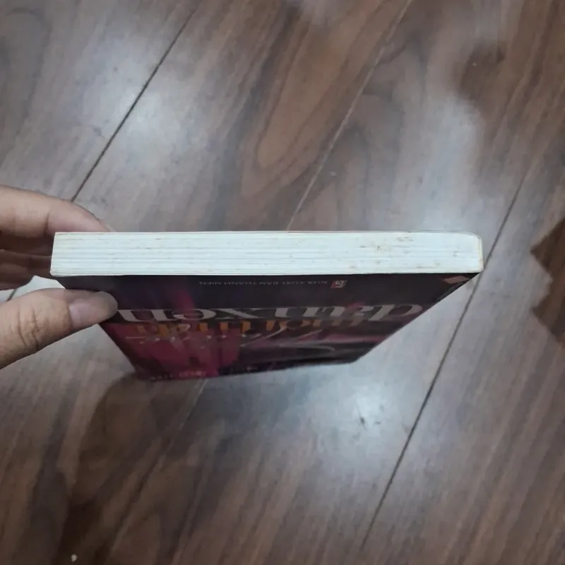 Những mối tình đan xen 717715