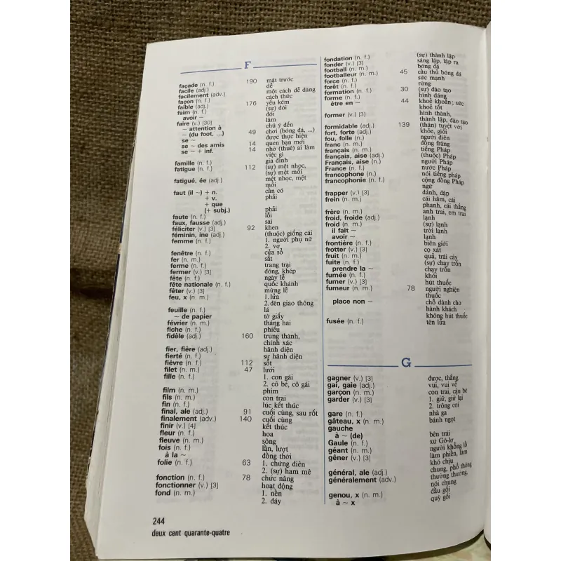 Tiềng Pháp 10, khổ lớn - Nha xuat ban Giao duc HATIER / D Didier 1995 799345