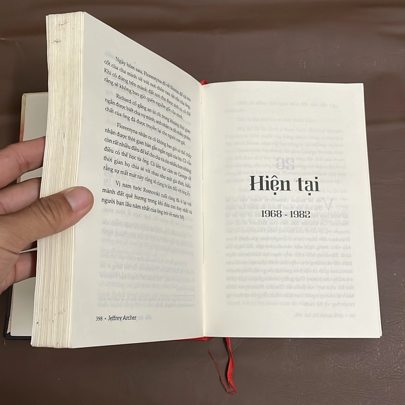 II Trọn Bộ 2 Cuốn: Hai Số Phận (2020) & Đứa Con Gái Hoang Đàng (2021) - Jeffrey Archer 521944