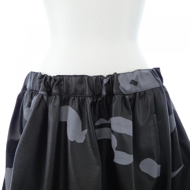 【Mã giảm giá】COMME des GARCONS váy 655735