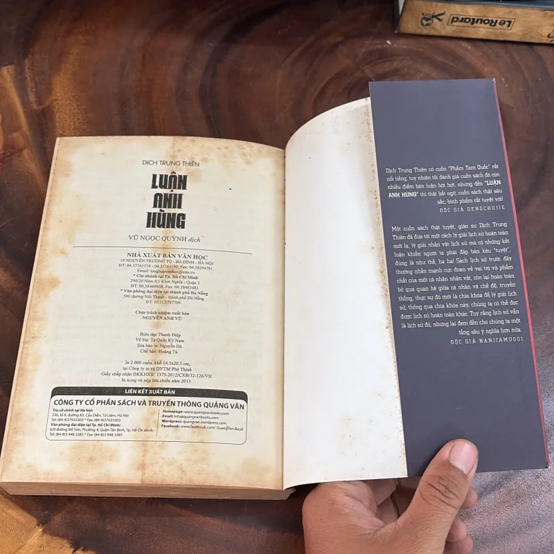 [Có Vết Ố Vàng] - II Lịch Sử Trung Quốc: Luận Anh Hùng - Dịch Trung Thiên - 2013 1041576