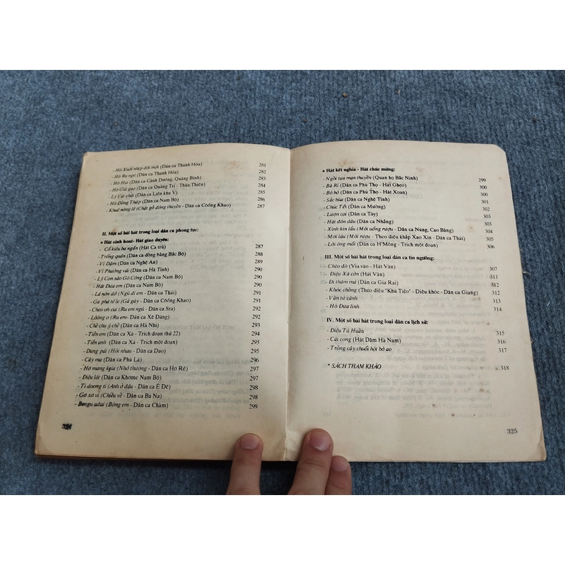 TÌM HIỂU DÂN CA VIỆT NAM - PHẠM PHÚC MINH 517604