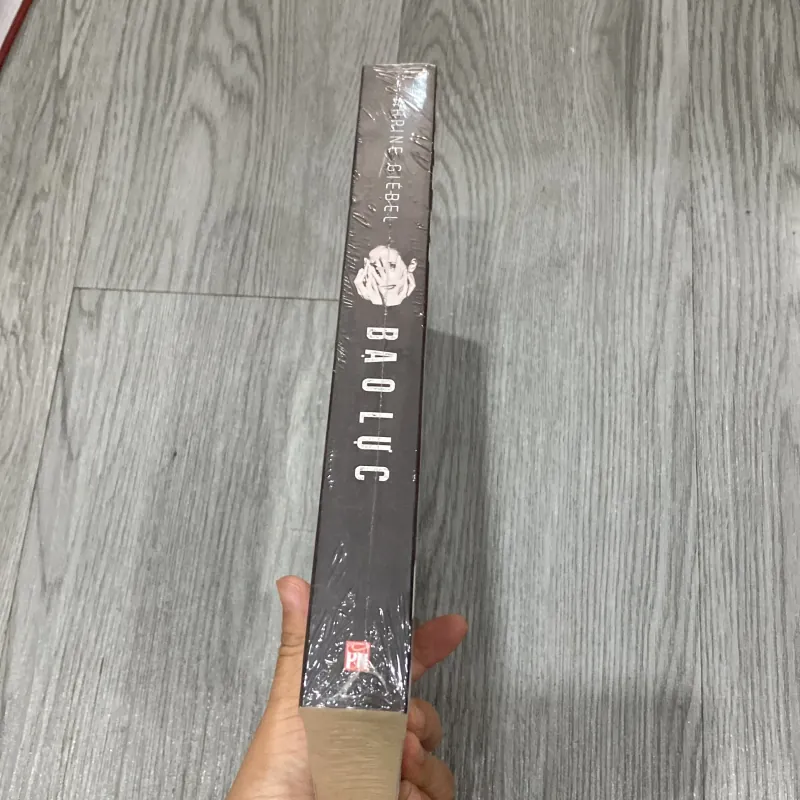 Bạo lực - Karune Giébel 1023392