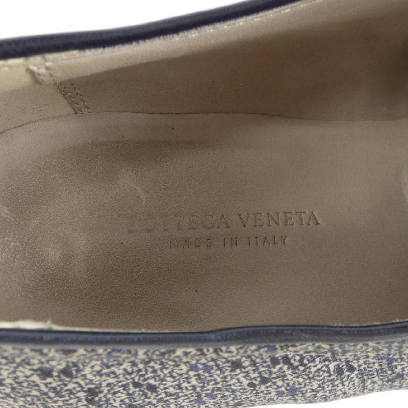 Giày BOTTEGA VENETA - Hàng hiệu Authentic 904001
