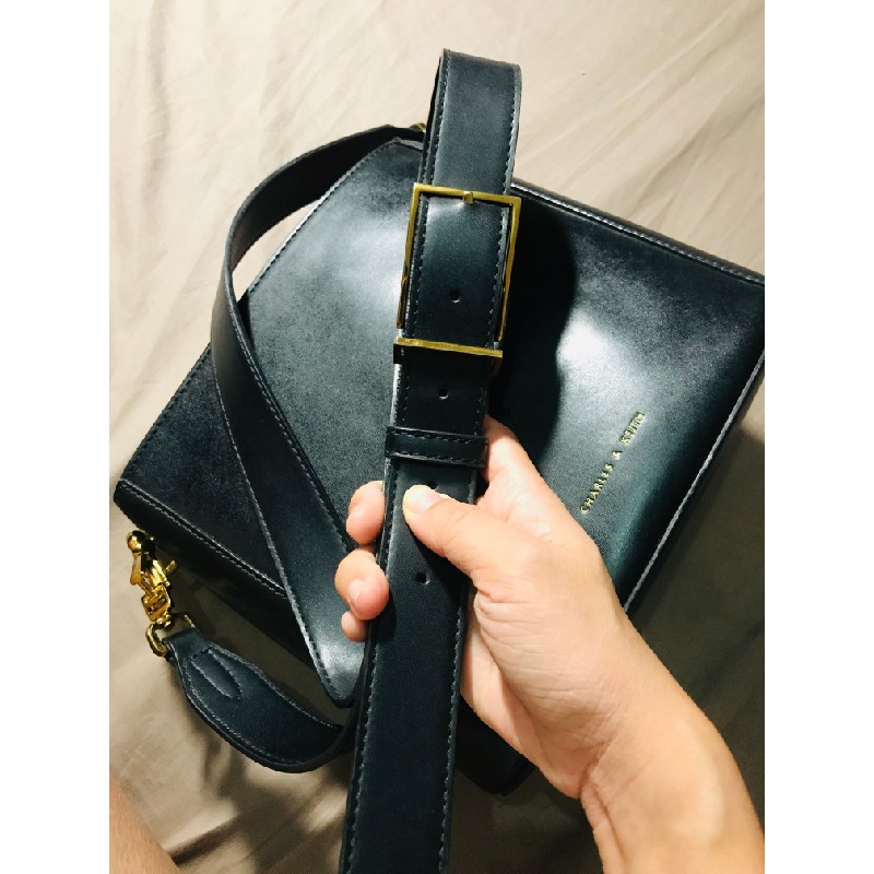 Bucket Bag Charles & Keith 189