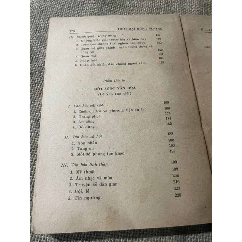 THỜI ĐẠI HÙNG VƯƠNG - 1976- HƠN 250 TRANG 601530