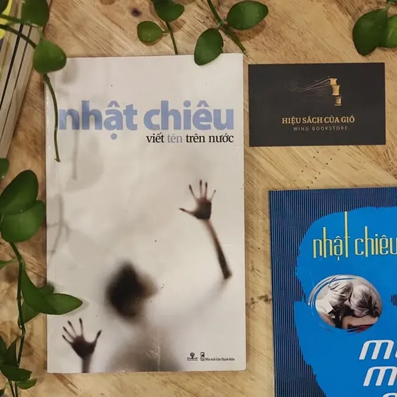 Viết tên trên nước (Có chữ ký) - Nhật Chiêu 675271