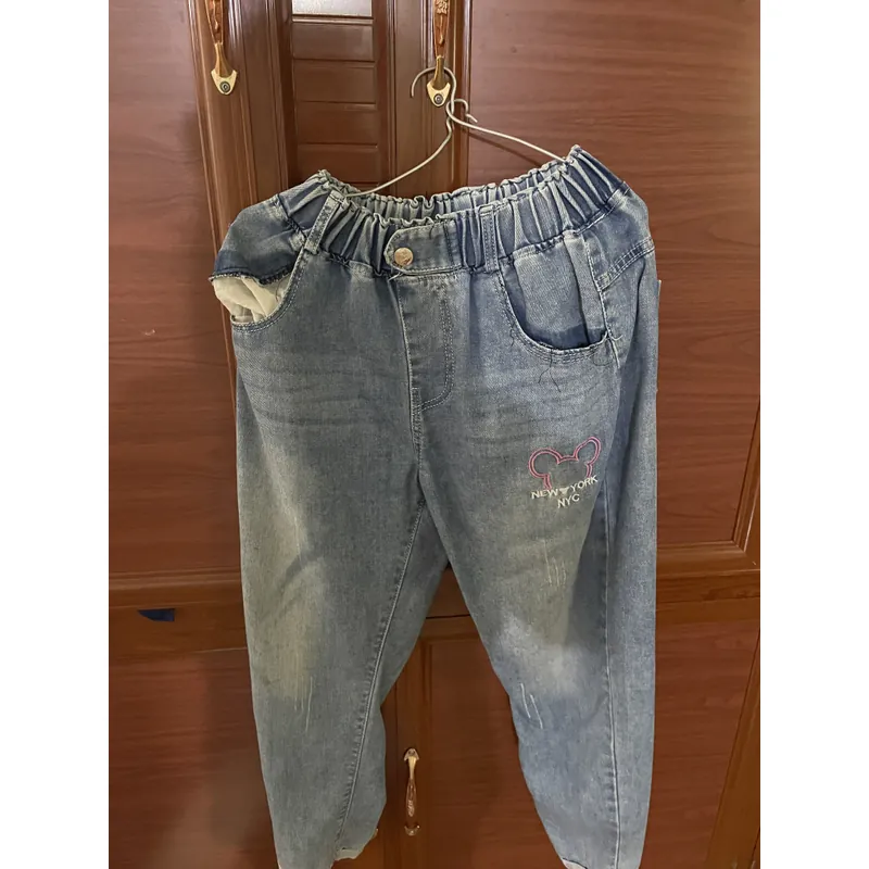 Quần bò nữ phù hợp với trẻ em từ 8 đến 10 tuổi  698107