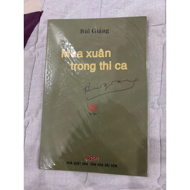 Mùa xuân trong thi ca - Bùi Giáng. 701135