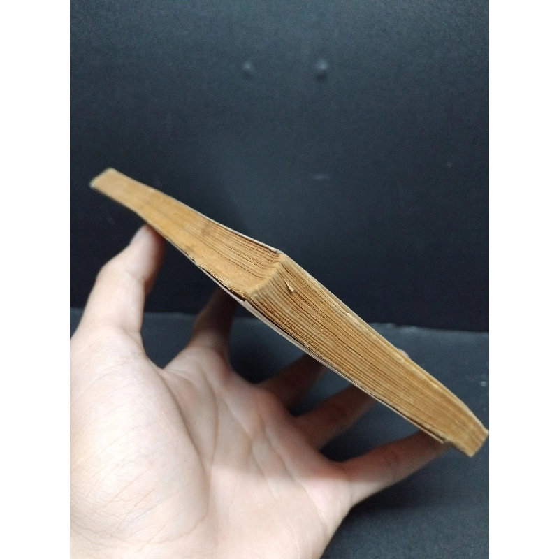 Những người ở khác cung đường mới 70% ố vàng có mộc và viết trang đầu 1988 HCM2207 Hoàng Minh Tường VĂN HỌC 916080