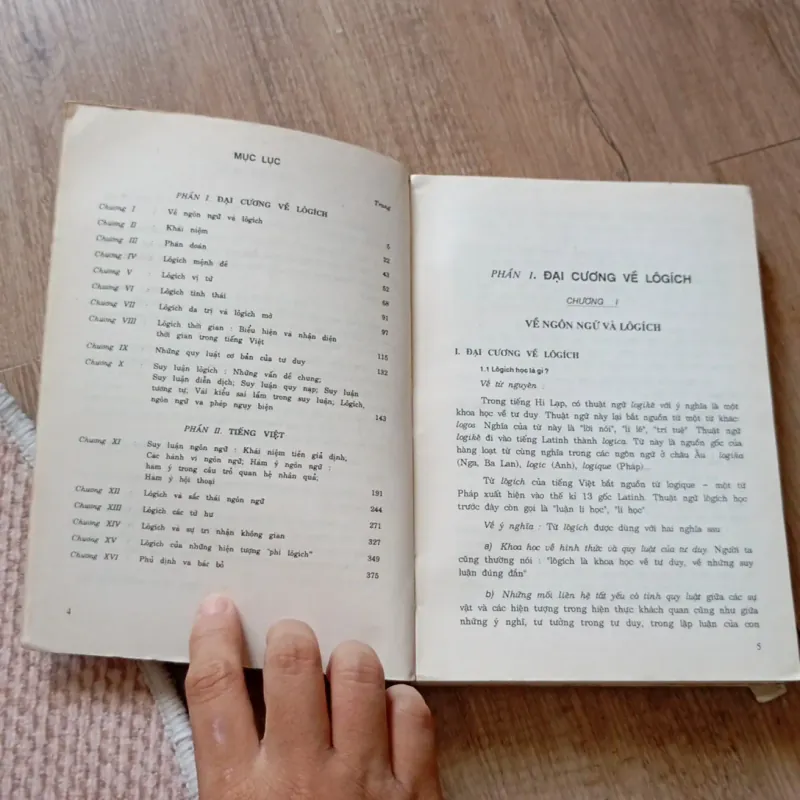 LôGích và Tiếng Việt, Nguyễn Đức Dân  1027030