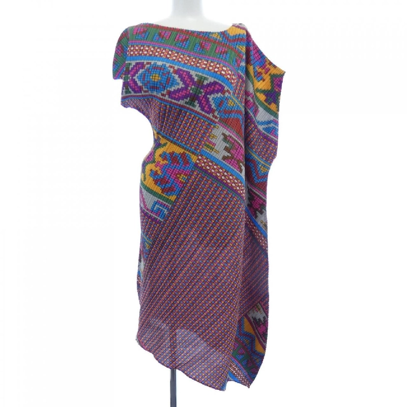 【Mã giảm giá】Đầm PLEATS PLEASE 652349