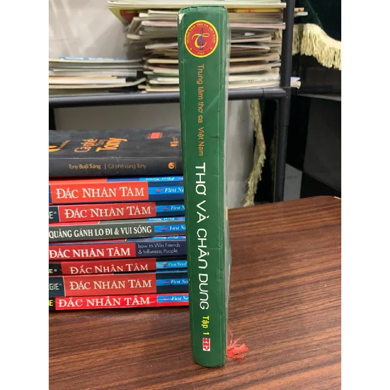 Thơ và chân dung tập 1- Trung tâm thơ ca Việt Nam 674825