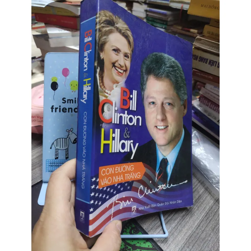 Sách: Bill Clinton và Hillary Con đường vào nhà trắng (A2) 607446