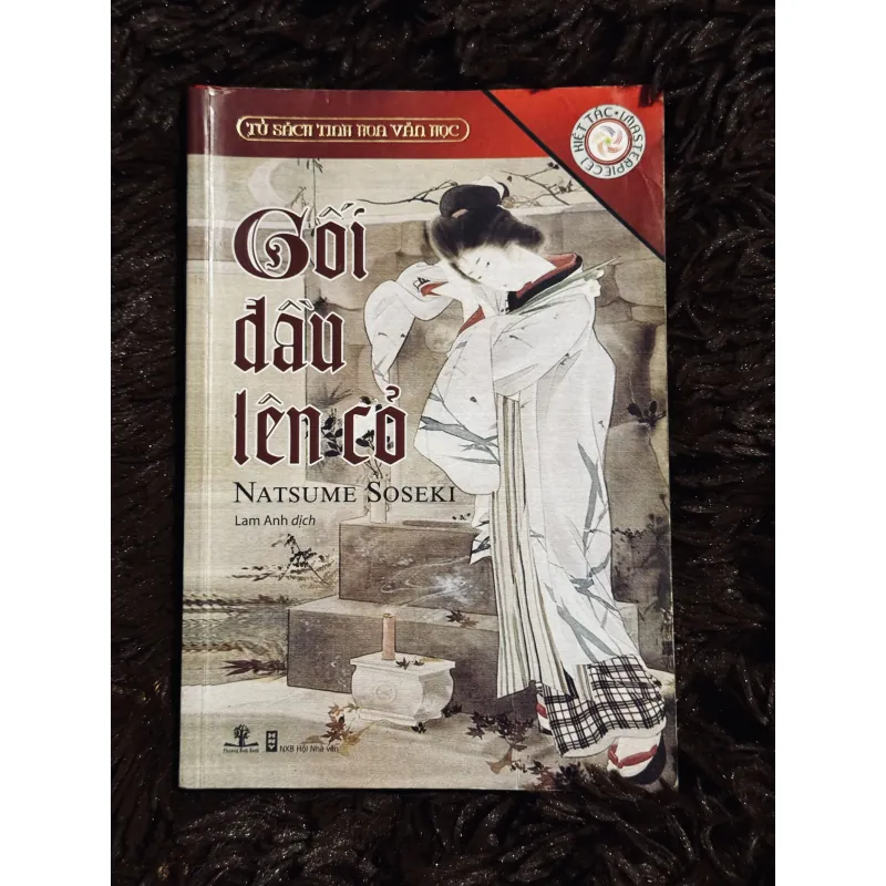 Gối đầu lên cỏ 763380