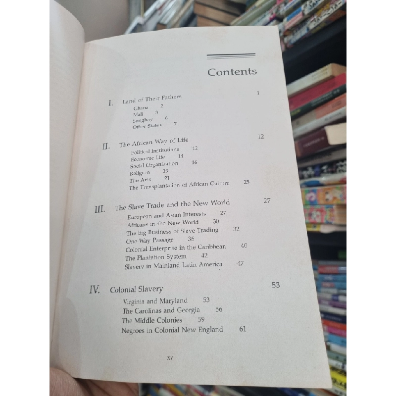 FROM SLAVERY TO FREEDOM : A HISTORY OF NEGRO AMERICANS (6th Edition) - John Hope Franklin & Alfred A. Moss 144628