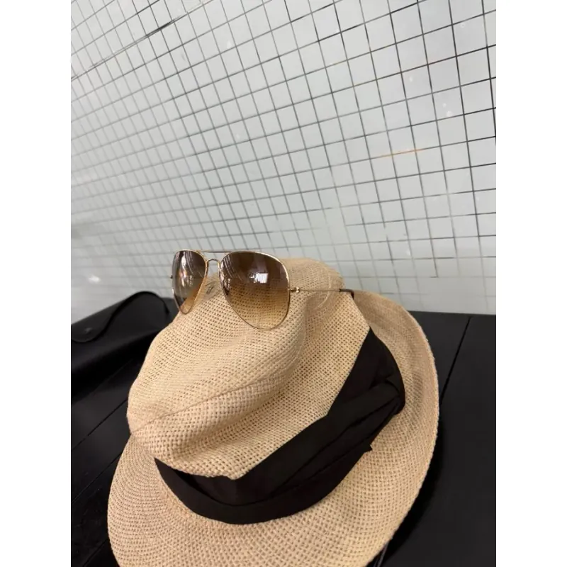 kính mát RAY-BAN tròng màu trà 934840