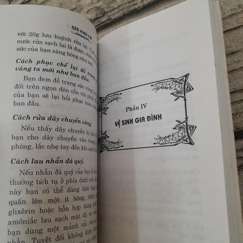 Sách 555 mẹo vặt cho công việc cuộc sống hằng ngày. Anh Thư biên soạn 706822