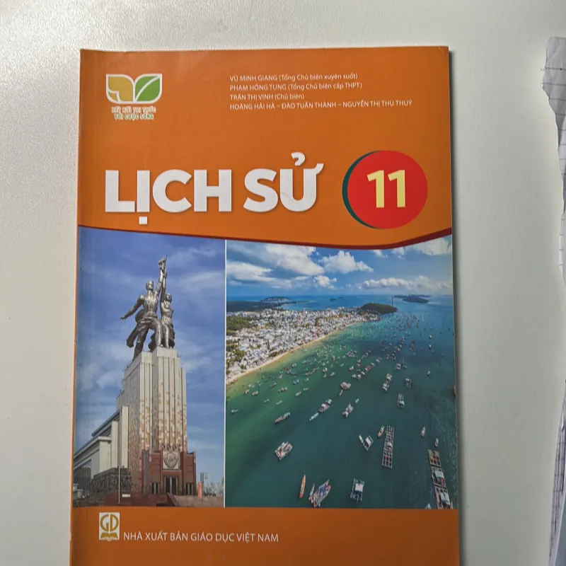 Lịch sử lớp 10 và 11 977662