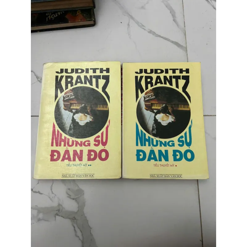 Những sự dằn dò (Scruples / Dằn vặt) – Judith Krantz (2 Tập) 610935