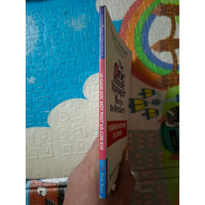 Vị Giám Đốc Một Phút Và Con Khỉ 973155