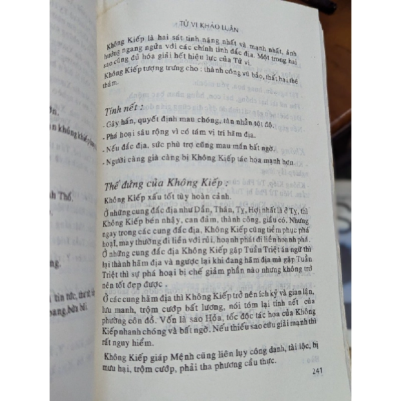 TỬ VI KHẢO LUẬN -  TIẾN SĨ HOÀNG THƯỜNG & HÀM CHƯƠNG ( SÁCH IN KÉO LỤA ) 330483