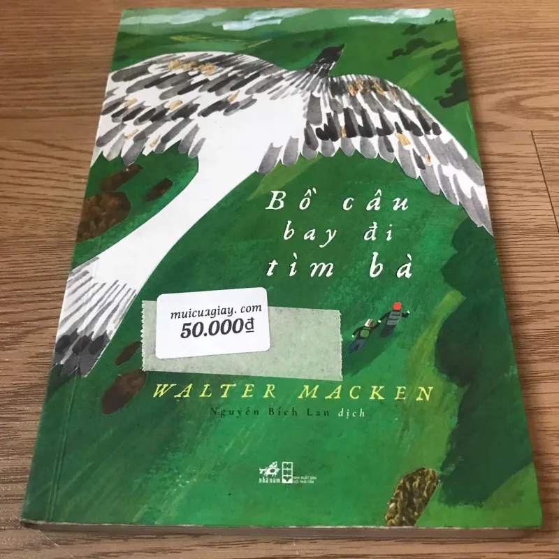 Bồ câu bay đi tìm bà - Walter Macken 1010235