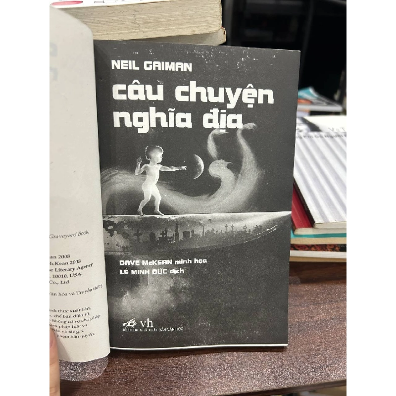 Câu Chuyện Nghĩa Địa - Neil Gaiman 932867