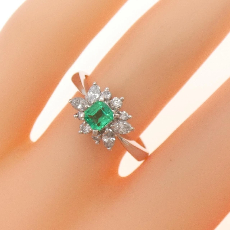 Nhẫn Emerald PT900 0.31CT 670579