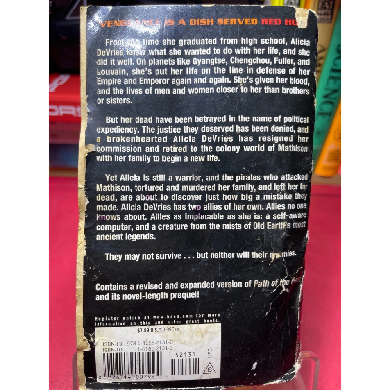 In fury born mới 50% ố vàng cong ẩm tróc bìa David Weber HPB1905 SÁCH NGOẠI VĂN 451241
