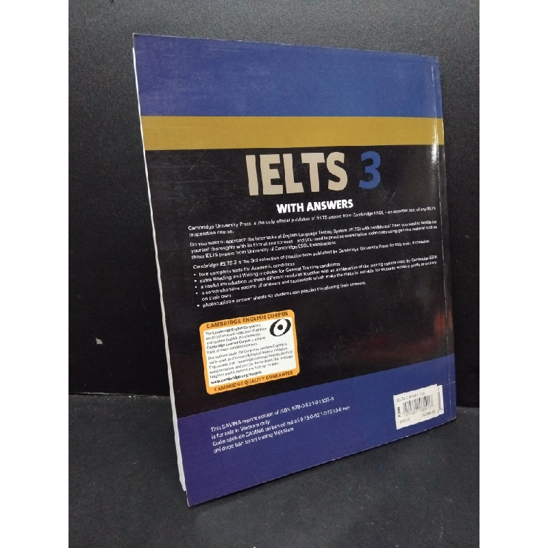 Cambridge English IELTS examination papers with answers 3 mới 80% bẩn bìa, tróc gáy, ố nhẹ, có chữ ký trang đầu, có chữ viết, kèm CD HCM1209 Cambridge Esol HỌC NGOẠI NGỮ 274074