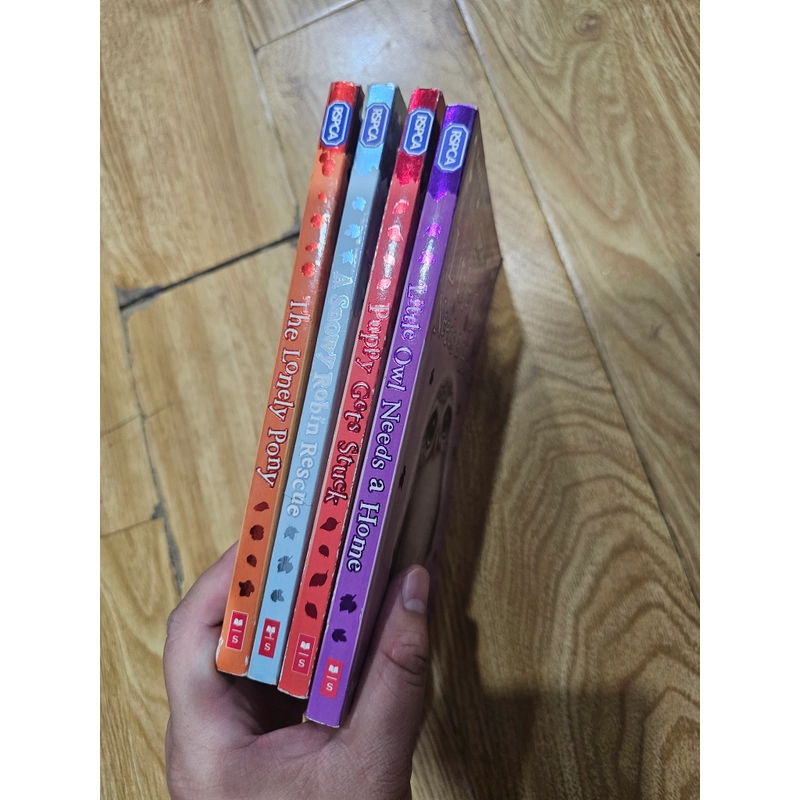 Combo 4q tiếng anh như hình 
80k 476680