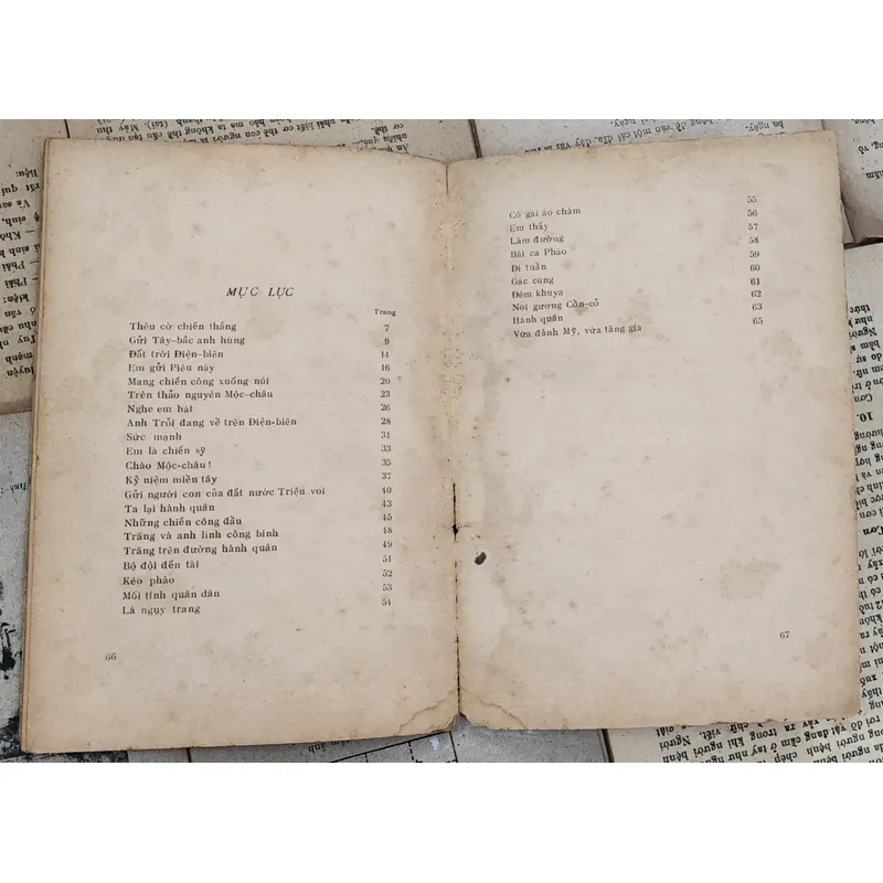 Thơ ca đánh thắng giặc Mỹ xâm lược: Thêu cờ chiến thắng 707774