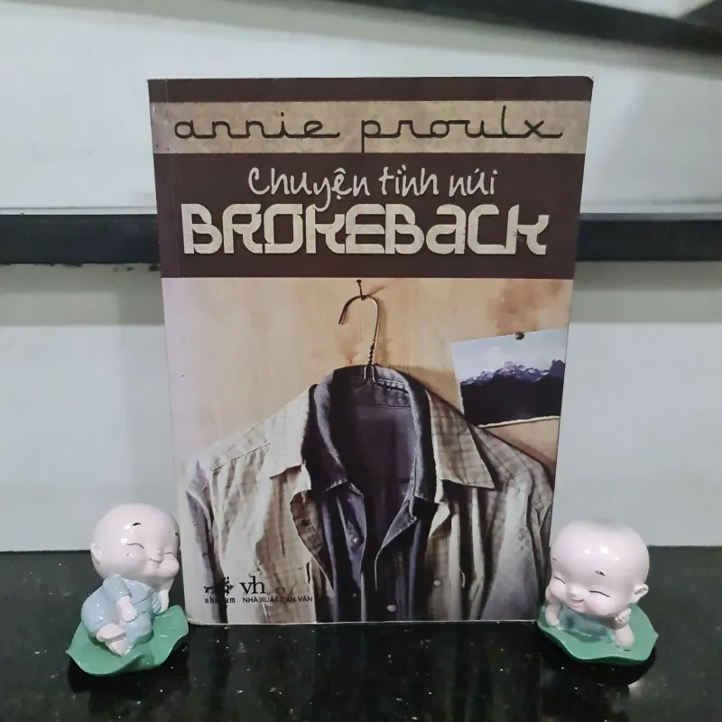 Sách Chuyện Tình Núi BrokeBack 589743