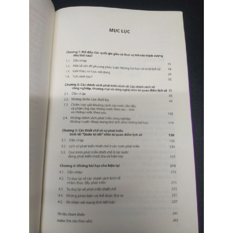 Lên gác rút thang (bìa cứng) Ha-Joon Chang 2016 mới 90% bẩn nhẹ HCM.ASB0309 356253