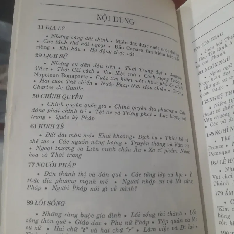 Đối thoại với các nền văn hóa: PHÁP 1032250
