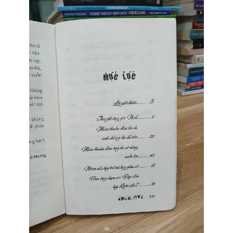 Adam & Eva — Cùng một tác giả được in bởi Phương Đông 576804