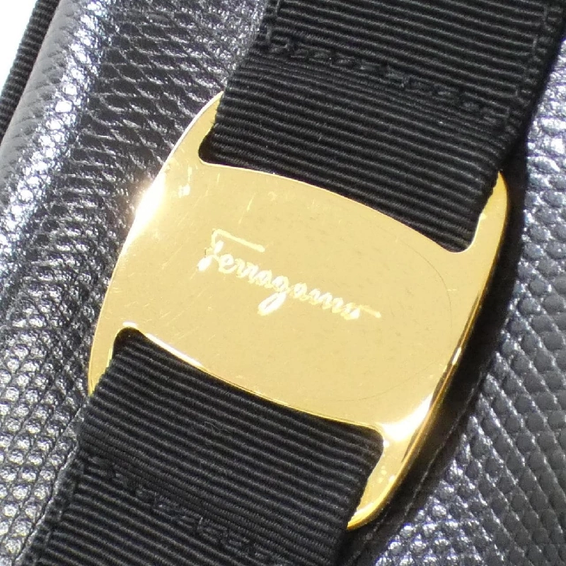 Túi xách vai Salvatore Ferragamo 21 3096 - Hàng hiệu Chính hãng 768523